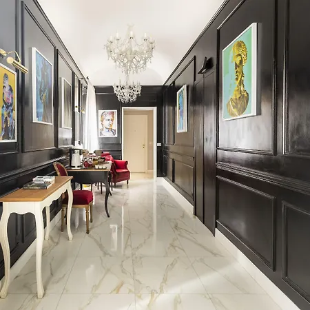 Pensjonat Spagna Art & - Ca Domus Collection 4*