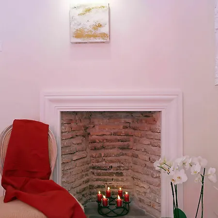 Πανσιόν Spagna Art & - Ca Domus Collection 3*